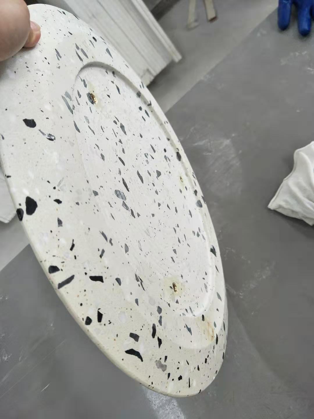Parte inferior del tablero de terrazo WT253 Punteado negro