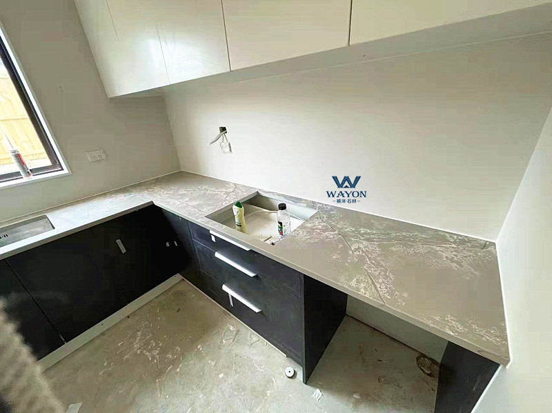 Caso residencial de Finlandia (WG454 Icecrack Grey)