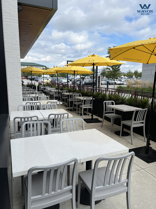 Proyecto de mobiliario para restaurante canadiense TAP&ARREL (WG123 Snow White)