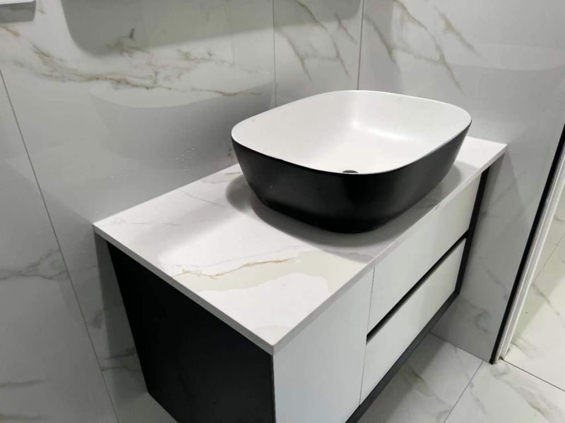Piedra de cuarzo WG519 Borraja dorada | Una opción de calidad para una estética minimalista moderna