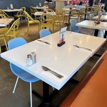 Restaurante Cadena Canadiense Wayon 345X345