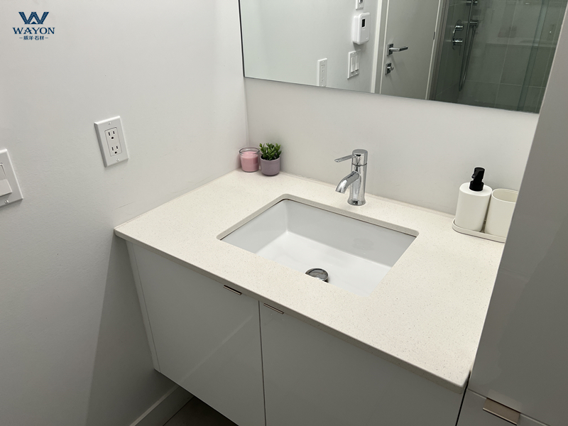 Apartamento moderno en Montreal, Canadá (WG135 Champagne Frost)