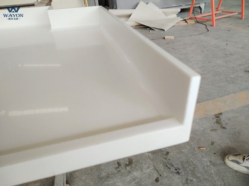 Salpicaderos arqueados de piedra de cuarzo blanco puro (WG025)