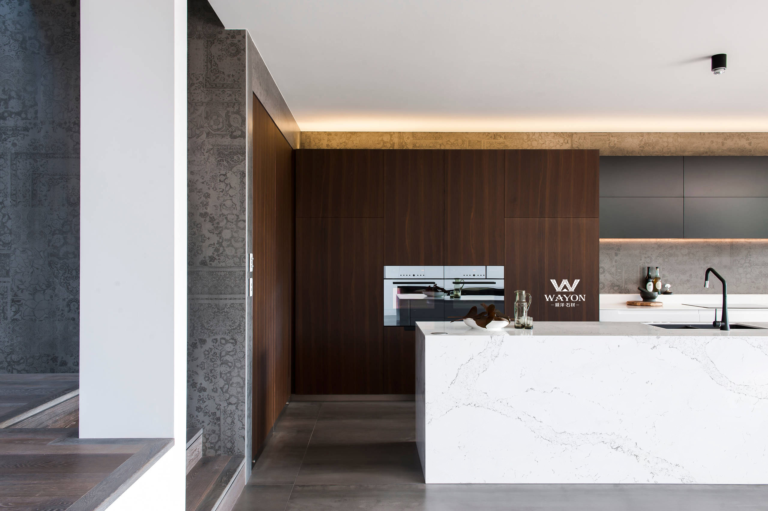 La selección de materiales para el diseño de encimeras de cocina modernas de cuarzo es muy importante.